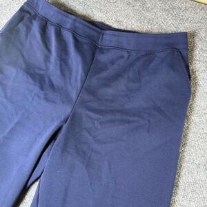 Weekends by Chicos Navy Blue Casual Lounge Pants Size 1 Short‎